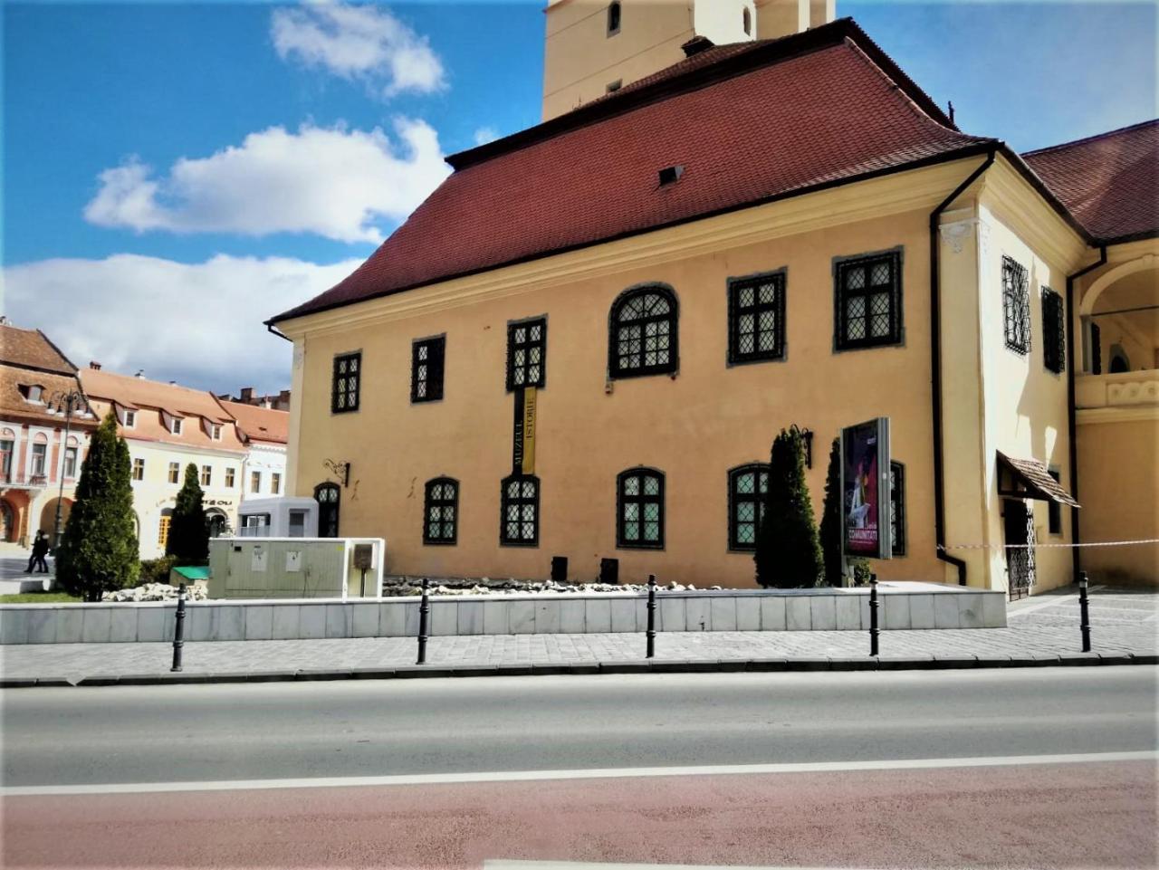 Leyla Hostel Braşov Exterior foto